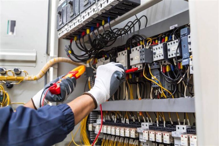 Kızılay Elektrikçi Elektrik Ustası Priz Anahtar Sigorta Montaj Tamir Avize Montajı Korniş Montajı